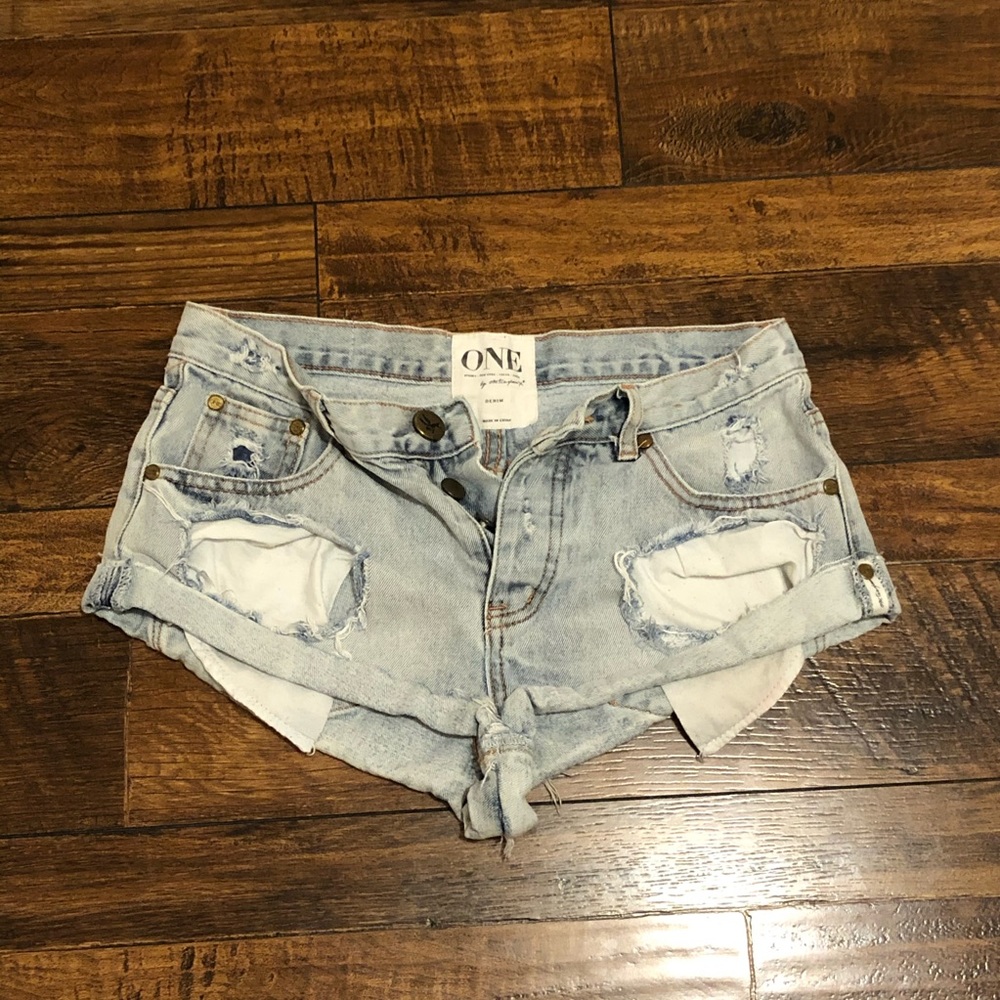 One Teaspoon Bandit denim cutoffs size 26